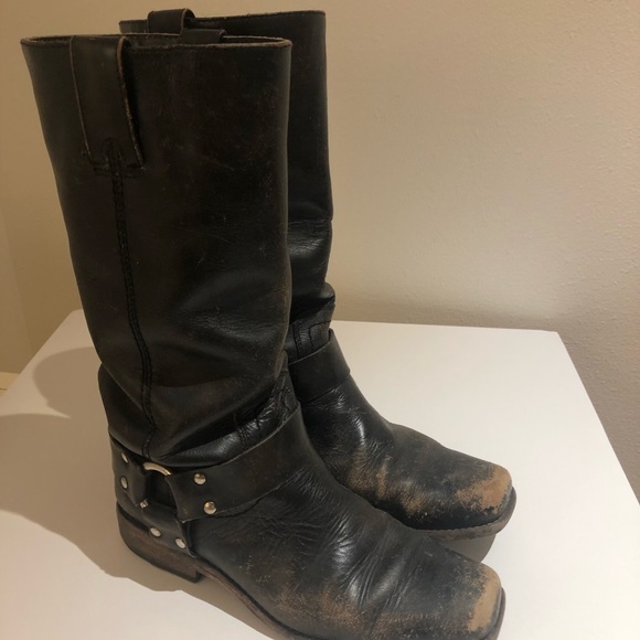 Women’s Frye Boots - Picture 4 of 8